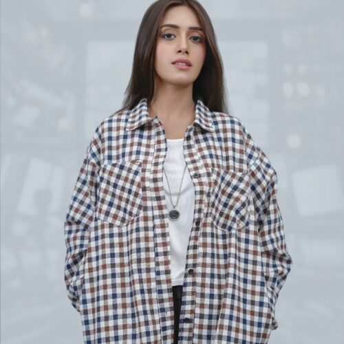 Women’s Oversized Cotton-Polyester Blend Plaid Button-Down Shirt